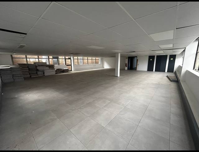 245M² OFFICE TO LET IN HALFWAY HOUSE